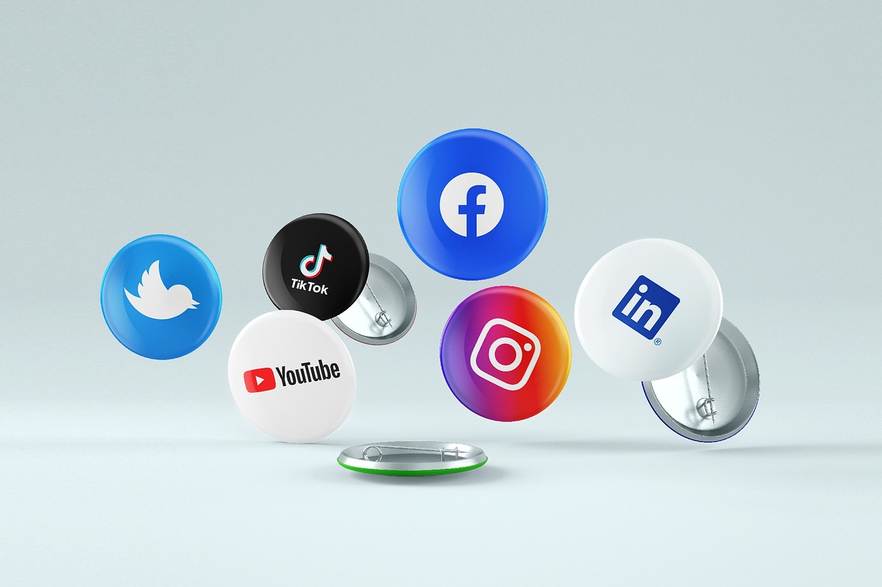 Recognizing Social Media Scams